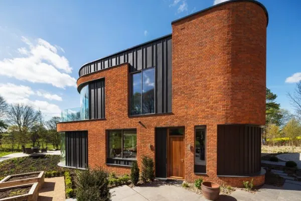 Aluminium coping cills flashings on Incurvo