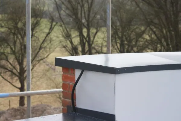 aluminium-coping-parapet-serpantine-wall